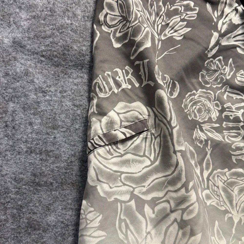VTG Y2K Mens 32-34 Hurley Board Shorts Surf Gothic Print